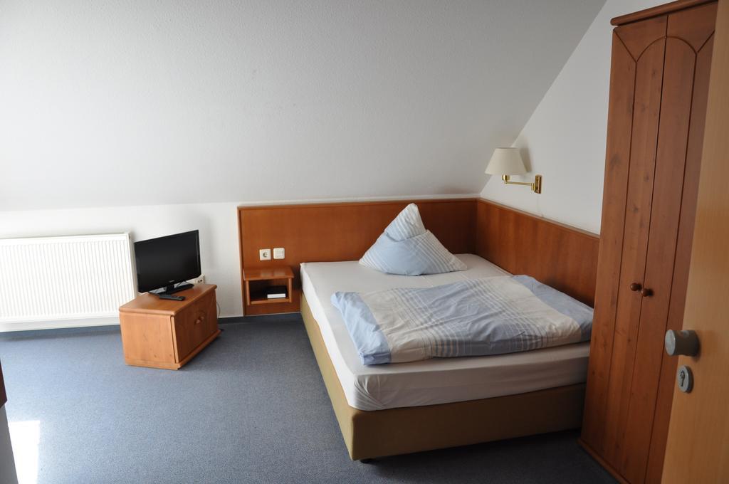 Hotel Elxleben الغرفة الصورة